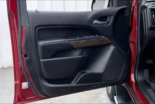 GMC Canyon 2019 4x4 Denali 4p Crew Cab 5 ft. SB
