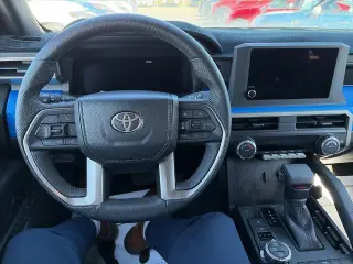 Toyota Tacoma 2026 4x4 TRD Todo Terreno 4p Doble Cabina 5.0 ft SB 8A