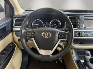 Toyota Highlander 2015 AWD LE 4dr SUV