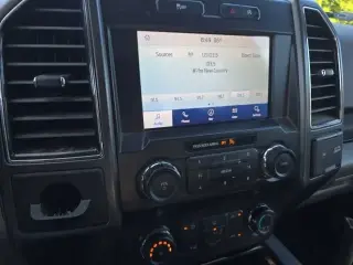 Ford F-150 2020 4x2 XLT 4p SuperCrew 5.5 ft. SB