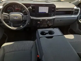 Ford F-250 Super Duty 2025 4x4 XLT 4p. Cabina de Tripulación 6,8 ft. SB Pick-up