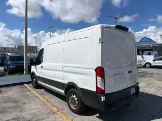 Ford Transit 2021 250 3dr SWB Techo Medio Furgón de Carga