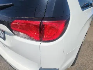 Chrysler Pacifica 2019 Touring L 4dr Mini-Van