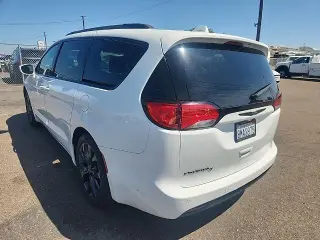 Chrysler Pacifica 2019 Touring L 4dr Mini-Van