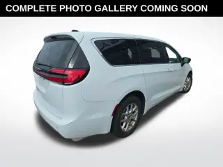 Chrysler Pacifica 2024 Touring L 4dr Mini-Van