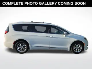 Chrysler Pacifica 2020 Touring L 4dr Mini-Van