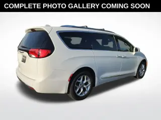 Chrysler Pacifica 2020 Touring L 4dr Mini-Van