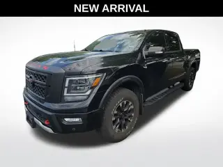 Nissan Titan 2021 4x4 PRO-4X 4dr Cabina de Tripulacion 5.6 ft. SB