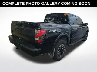 Nissan Titan 2021 4x4 PRO-4X 4dr Cabina de Tripulacion 5.6 ft. SB