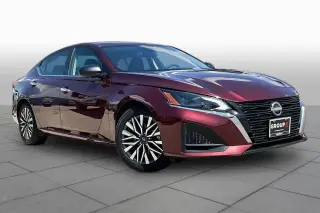 Nissan Altima 2025 2.5 SV 4p Sedan