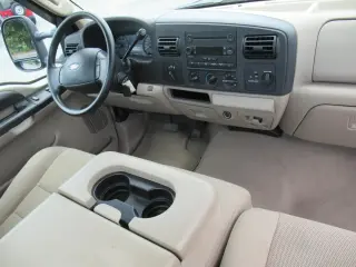 Ford F-250 Super Duty 2006 XL 2dr Regular Cab 4WD LB