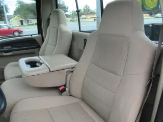 Ford F-250 Super Duty 2006 XL 2dr Regular Cab 4WD LB