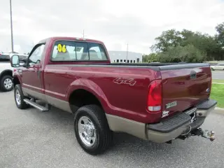 Ford F-250 Super Duty 2006 XL 2dr Regular Cab 4WD LB