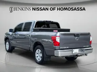 Nissan Titan 2019 4x4 SV 4dr Crew Cab