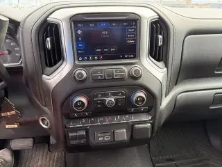Chevrolet Silverado 1500 2019 4x4 LT 4p Doble Cab 6.6 ft. CB