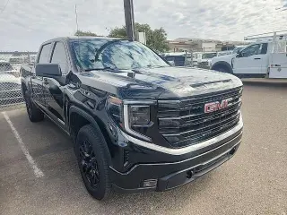 GMC Sierra 1500 2023 4x4 Elevation 4 puertas Crew Cab 5,8 pies SB