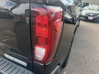 GMC Sierra 1500 2023 4x4 Elevation 4 puertas Crew Cab 5,8 pies SB