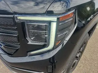 GMC Sierra 1500 2023 4x4 Elevation 4 puertas Crew Cab 5,8 pies SB