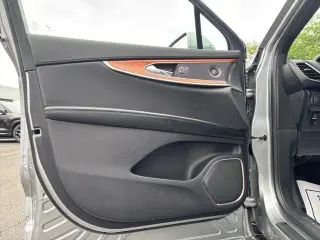 Lincoln Nautilus 2020 Reserve 4dr SUV