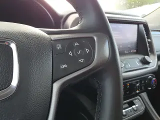 GMC Acadia 2023 4x4 AT4 4dr SUV