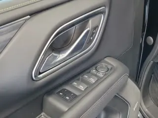 GMC Yukon 2021 4x4 SLT 4p SUV