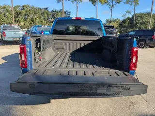 Ford F-150 2023 4x4 XLT 4p SuperCrew 5.5 ft. CB