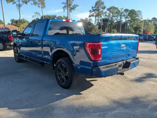 Ford F-150 2023 4x4 XLT 4p SuperCrew 5.5 ft. CB
