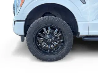 Ford F-150 2023 4x4 XLT 4dr SuperCrew 5.5 ft. SB