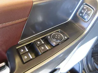 Ford F-150 2023 4x4 Lariat 4dr SuperCrew 6.5 ft. SB