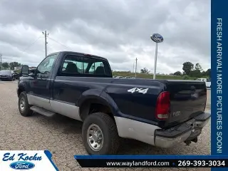 Ford F-250 Super Duty 2003 2dr Standard Cab XLT 4WD LB