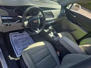 Cadillac XT4 2019 Luxury 4dr Crossover