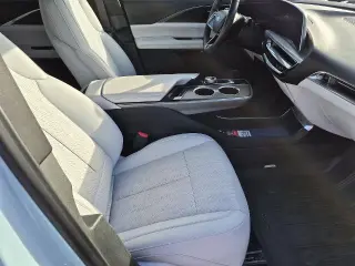 Cadillac LYRIQ 2024 Sport 1 4p SUV