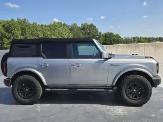 Ford Bronco 2023 4x4 Outer Banks 4p SUV