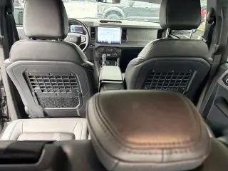 Ford Bronco 2024 4x4 Black Diamond 4dr SUV