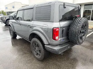 Ford Bronco 2024 4x4 Black Diamond 4dr SUV