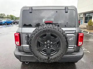 Ford Bronco 2024 4x4 Black Diamond 4dr SUV