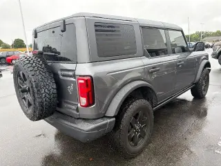 Ford Bronco 2024 4x4 Black Diamond 4dr SUV