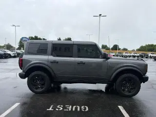 Ford Bronco 2024 4x4 Black Diamond 4dr SUV