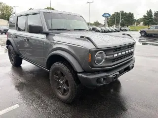 Ford Bronco 2024 4x4 Black Diamond 4dr SUV