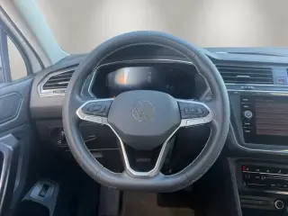 Volkswagen Tiguan 2023 SE 4p SUV