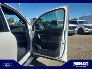Nissan Titan 2019 4x4 S 4dr Crew Cab