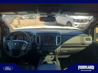 Nissan Titan 2019 4x4 S 4dr Crew Cab