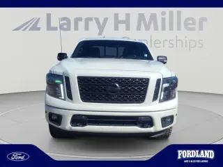 Nissan Titan 2019 4x4 S 4dr Crew Cab