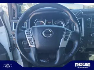 Nissan Titan 2019 4x4 S 4dr Crew Cab