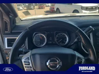 Nissan Titan 2019 4x4 S 4dr Crew Cab