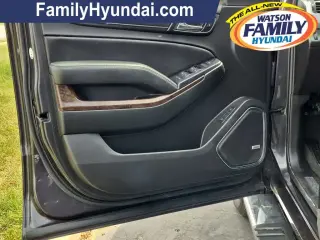 Chevrolet Suburban 2018 4x4 LT 4p SUV