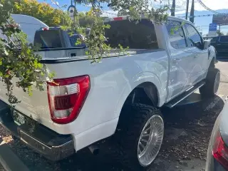 Ford F-150 2021 4x4 Lariat 4dr SuperCrew 5.5 ft. SB