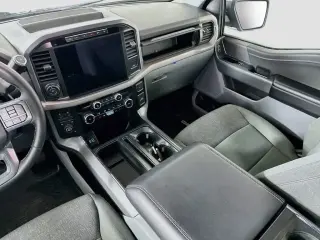 Ford F-150 2024 4x4 XLT 4p SuperCrew 6.5 ft. SB