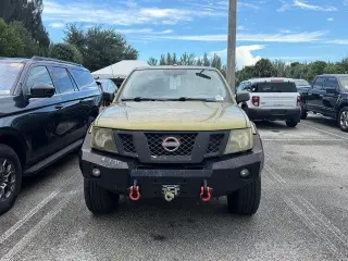 Nissan Frontier 2016 4x2 SV 4p Crew Cab 5 ft. CA Pickup 5A