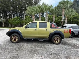 Nissan Frontier 2016 4x2 SV 4p Crew Cab 5 ft. CA Pickup 5A